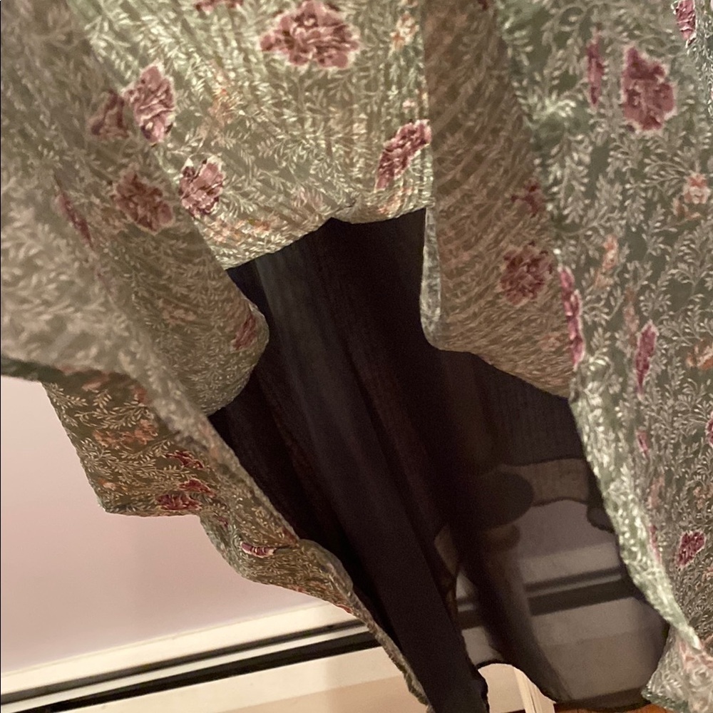 Green High Low Wrap Sundress with Plunge Neckline - Picture 4 of 11